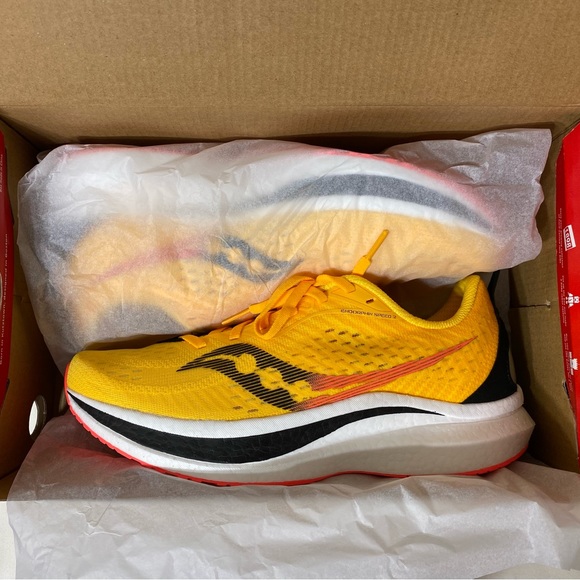 Saucony Endorphin Speed 2 (9.5 men’s) - Picture 2 of 10